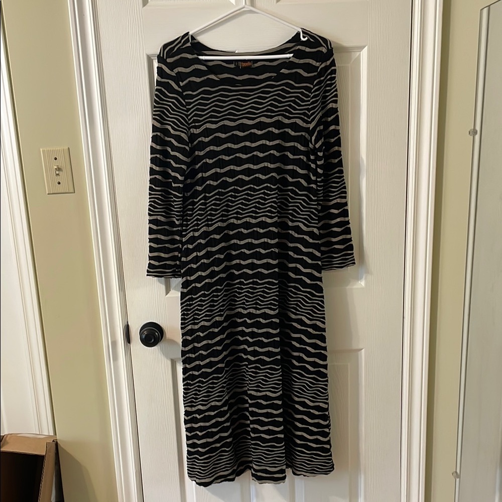 Tianello Black and green Crew Neck midi Dress